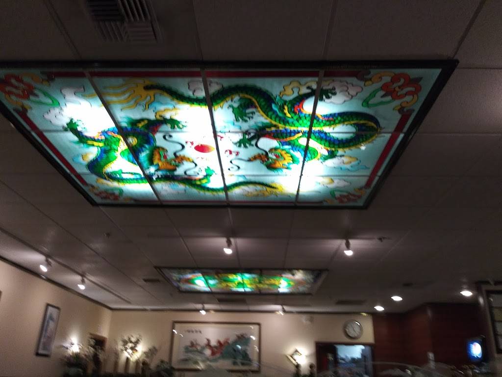 Twin Dragon | restaurant | 15321 Main St NE, Duvall, WA 98019, USA | 4257885519 OR +1 425-788-5519