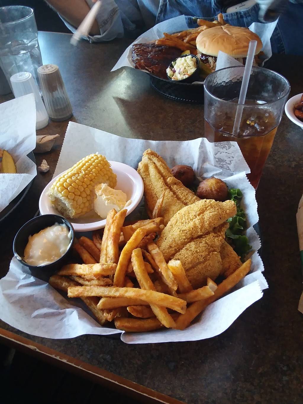 Corkys Ribs & BBQ | restaurant | 3584 Parkway, Pigeon Forge, TN 37863, USA | 8654537427 OR +1 865-453-7427