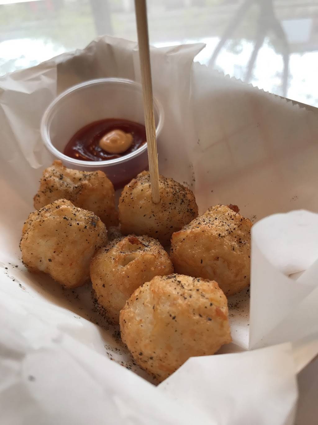 527 Cafe | restaurant | 527 Davis St, Evanston, IL 60201, USA | 8473322233 OR +1 847-332-2233