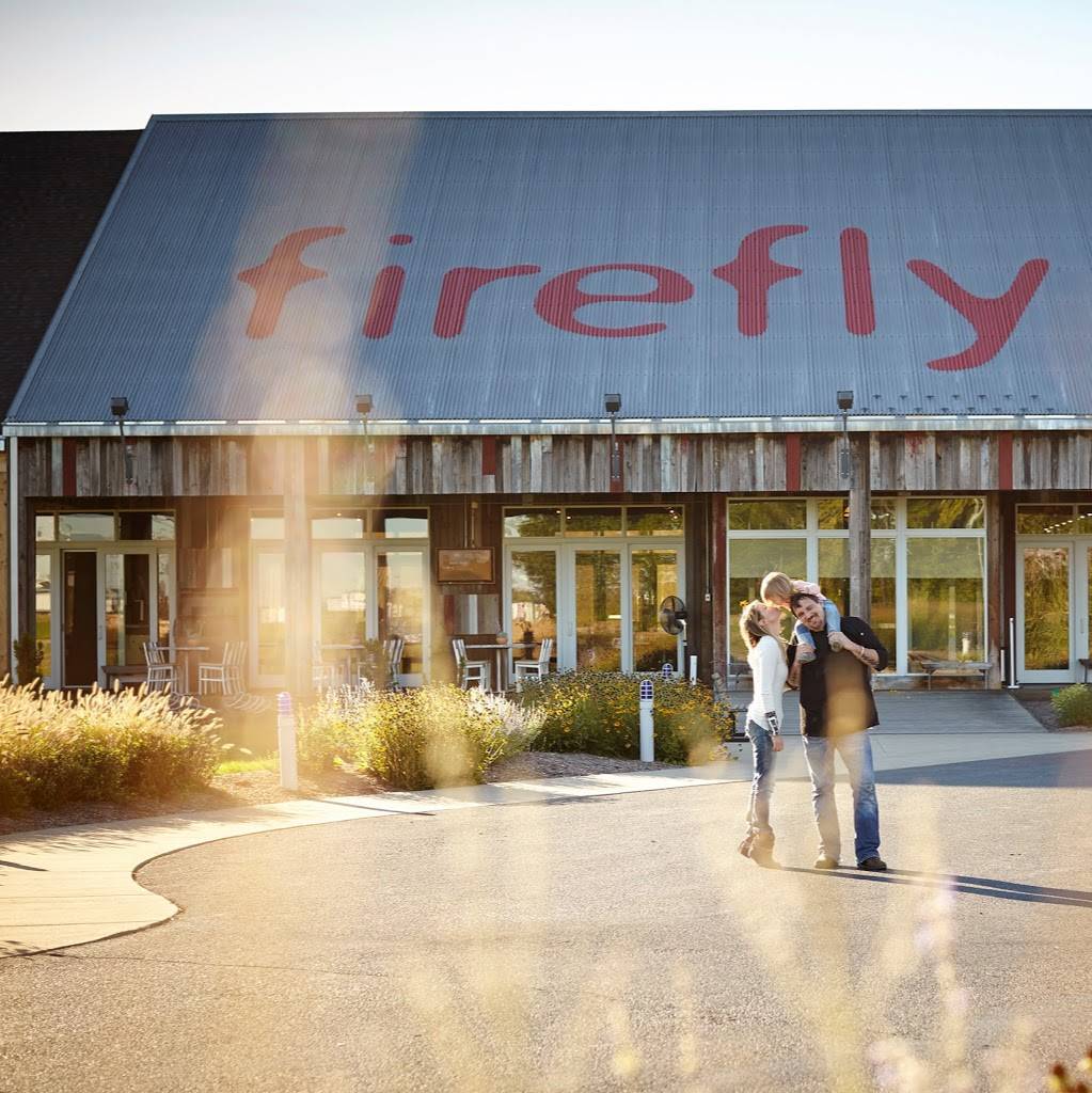 Firefly Grill | restaurant | 1810 Avenue of Mid-America, Effingham, IL 62401, USA | 2173422002 OR +1 217-342-2002