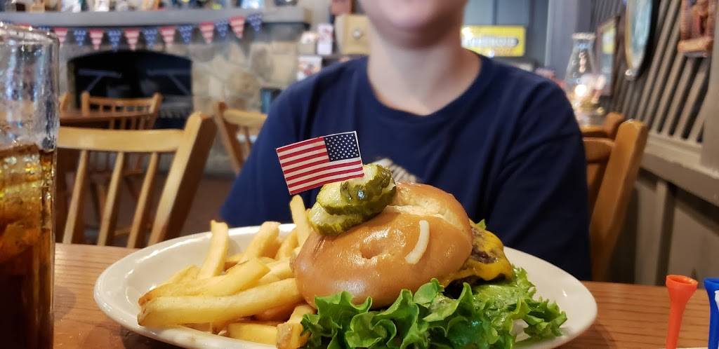 Cracker Barrel Old Country Store | restaurant | 1839 S Roane St, Harriman, TN 37748, USA | 8658821442 OR +1 865-882-1442