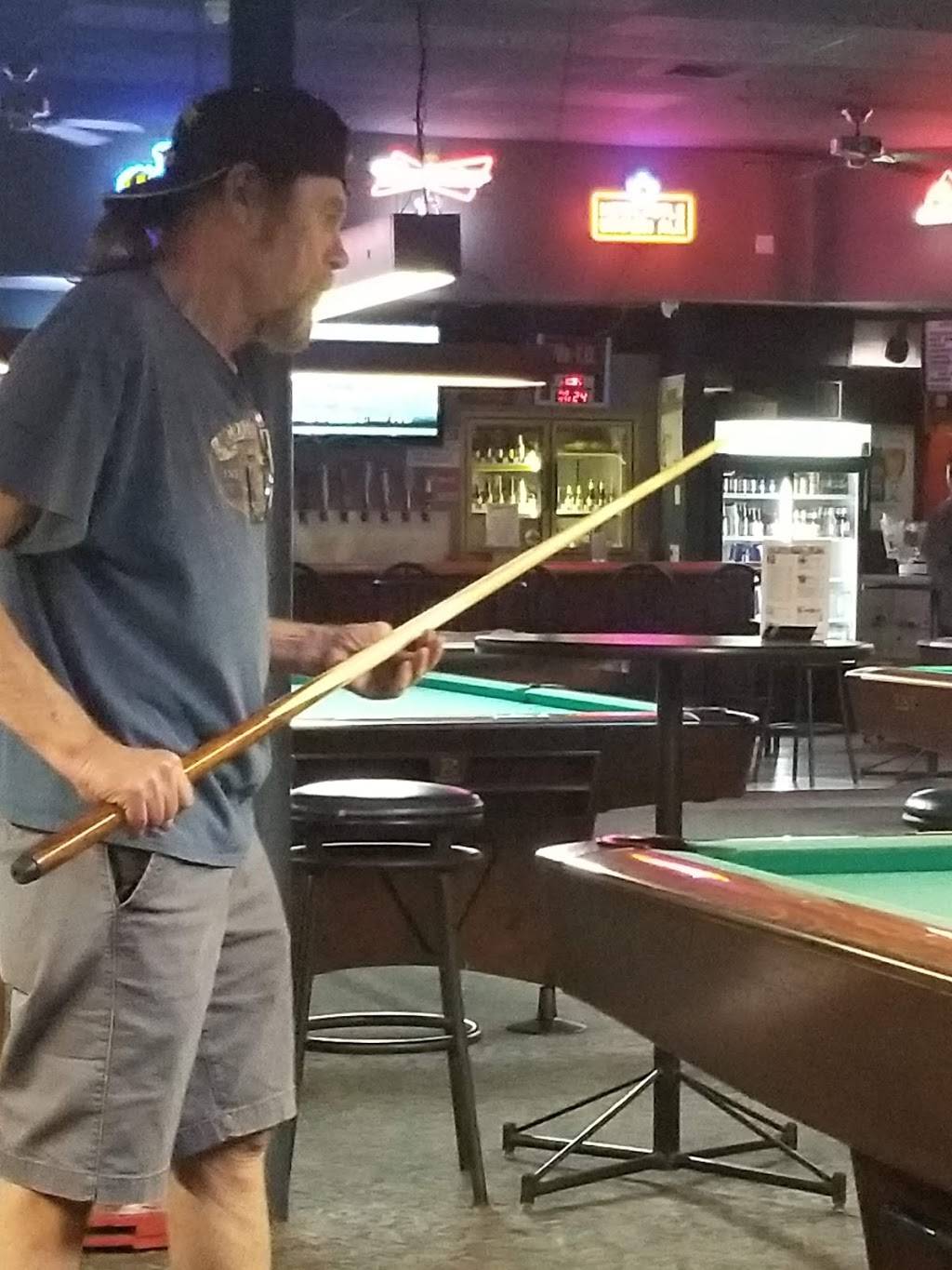 Stix Billiards Sports & Grill | restaurant | 7985 Vineyard Ave, Rancho Cucamonga, CA 91730, USA | 9099895020 OR +1 909-989-5020