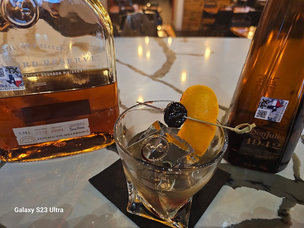 Loco Cantina Mexican Kitchen | restaurant | 1660 W Lake Houston Pkwy, Kingwood Area, TX 77345, USA | 2819739116 OR +1 281-973-9116