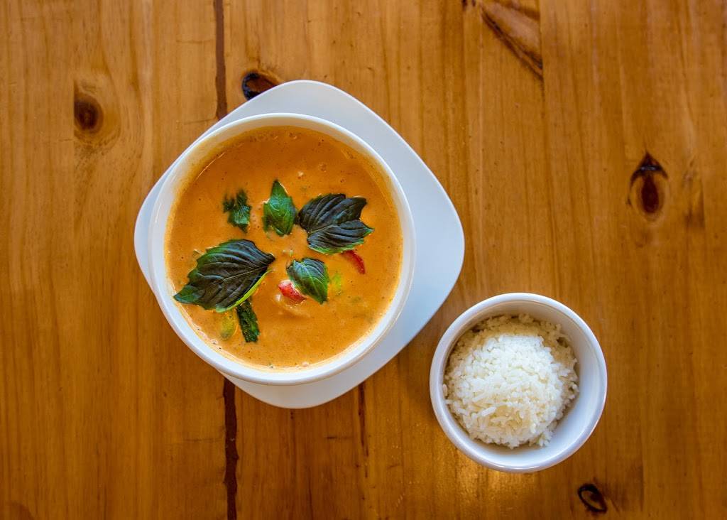 A-Hann Thai | restaurant | 2222 SW Washburn Ave, Topeka, KS 66604, USA | 7854358555 OR +1 785-435-8555