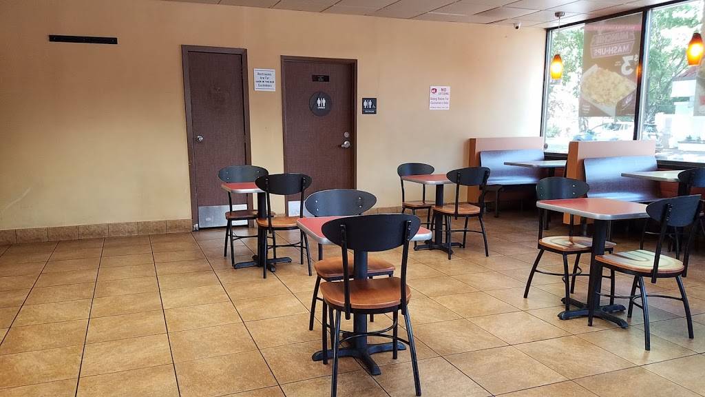 Jack in the Box | restaurant | 500 Broadway St, Chico, CA 95928, USA | 5308935198 OR +1 530-893-5198