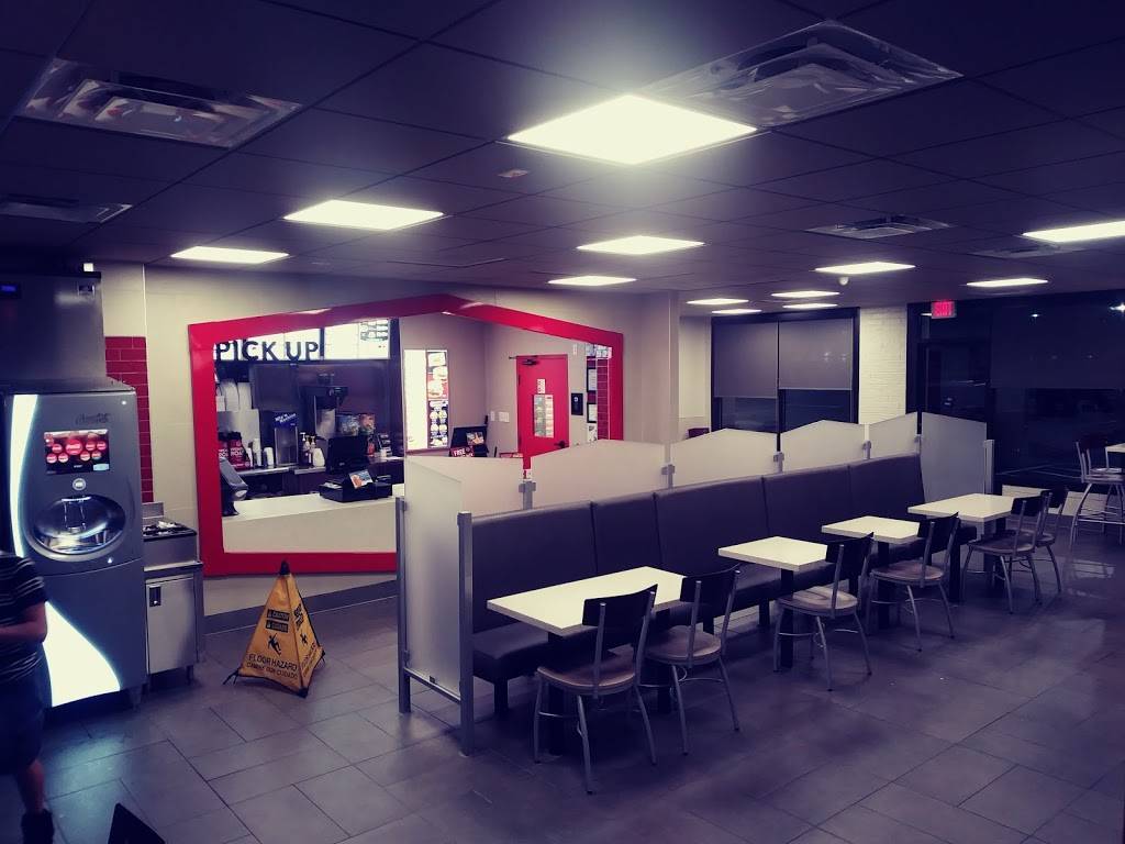 Jack in the Box | restaurant | 251 Greens Rd, Houston, TX 77060, USA | 2818762714 OR +1 281-876-2714