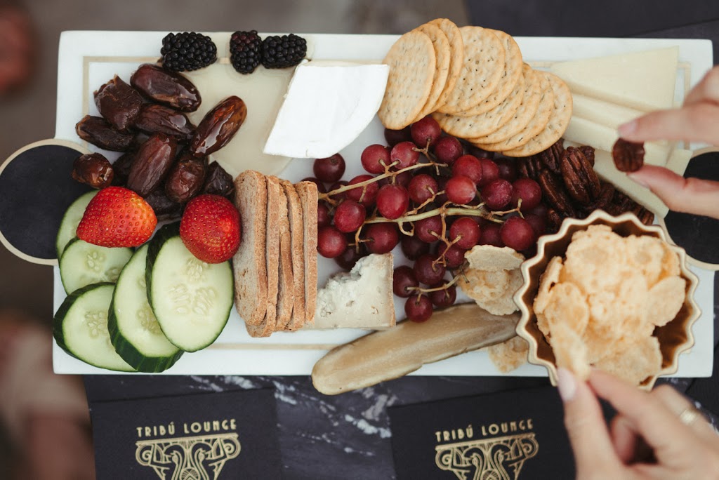 Tribu Lounge | restaurant | 17919 Detroit Ave, Lakewood, OH 44107, USA | 2162289750 OR +1 216-228-9750