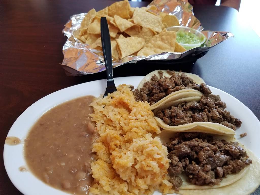 Las 3 Marias Tacos Y Huaraches | restaurant | 26881 Sierra Hwy, Santa Clarita, CA 91321, USA | 6612507891 OR +1 661-250-7891