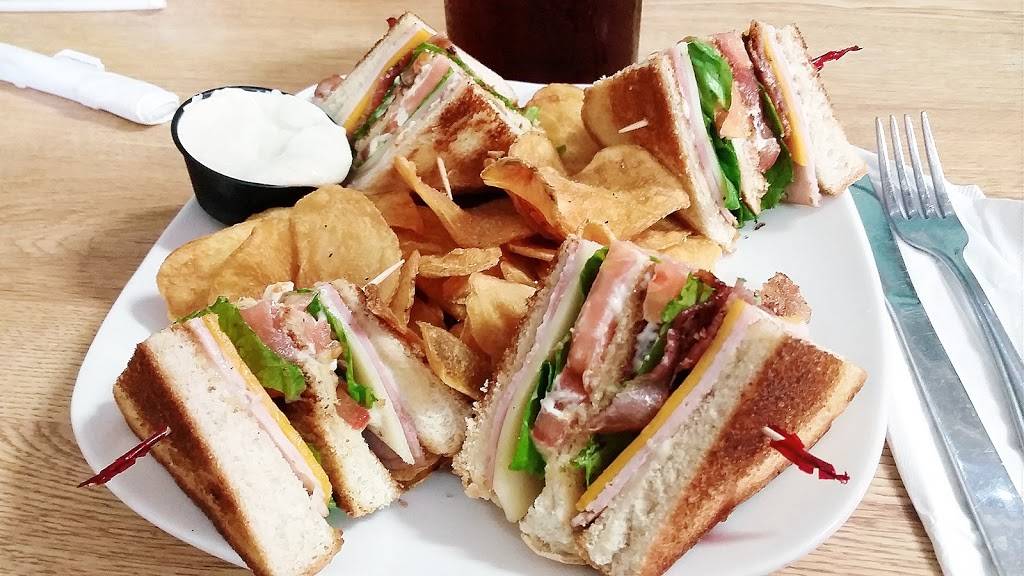 Paw Paws Catfish House | restaurant | 1014 Main St, Bastrop, TX 78602, USA | 5123219800 OR +1 512-321-9800