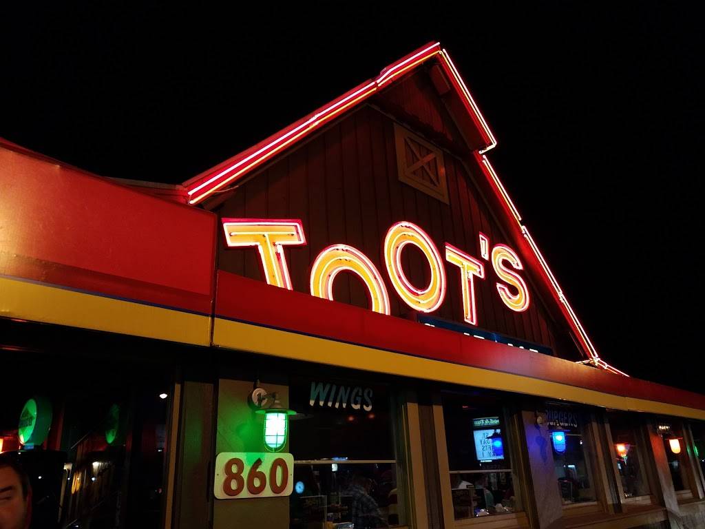 Toots Good Food & Fun Restaurant | restaurant | 860 NW Broad St, Murfreesboro, TN 37129, USA | 6158981301 OR +1 615-898-1301