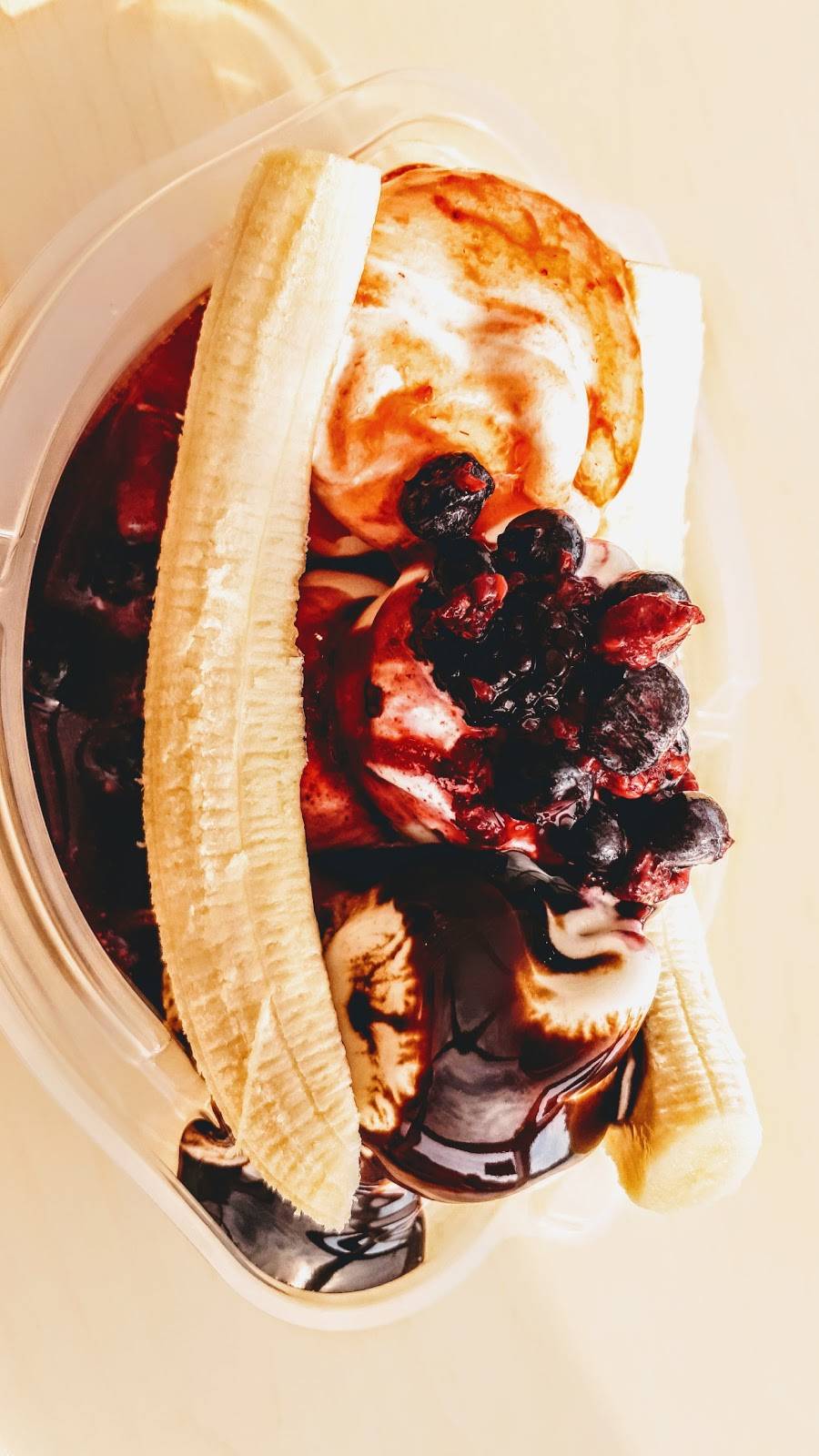 Dairy Queen Grill & Chill | restaurant | 16563 Yonge St, Newmarket, ON L3X 2G5, Canada | 9059531500 OR +1 905-953-1500