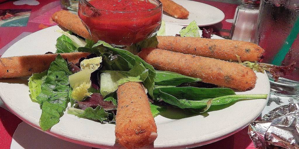 Salvatore Italian Restaurant | restaurant | 125 N 6th St, Montebello, CA 90640, USA | 3237272803 OR +1 323-727-2803