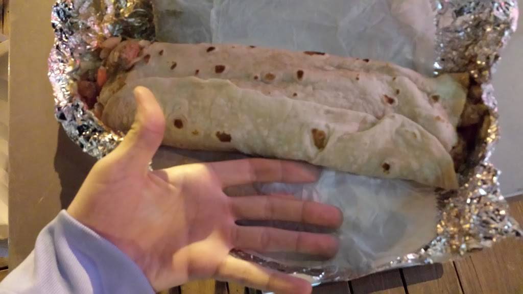 Mr. Señors | meal takeaway | 2335 N Murray Ave, Milwaukee, WI 53202, USA | 4145508226 OR +1 414-550-8226