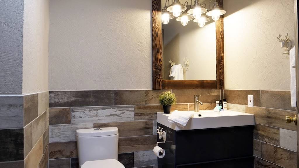 Paradise Village Hotel & Restaurant | bakery | 31811 WA-706, Ashford, WA 98304, USA | 3602550070 OR +1 360-255-0070