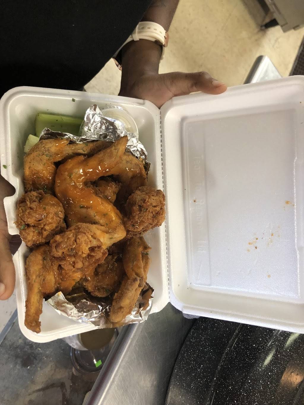 Jordan’s Eatery | restaurant | 7809 Woodland Ave, Cleveland, OH 44104, USA | 2164006628 OR +1 216-400-6628