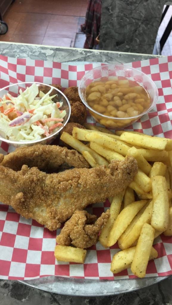 Beckys Kitchen | restaurant | 3115 TN-57, Counce, TN 38326, USA | 7316076951 OR +1 731-607-6951