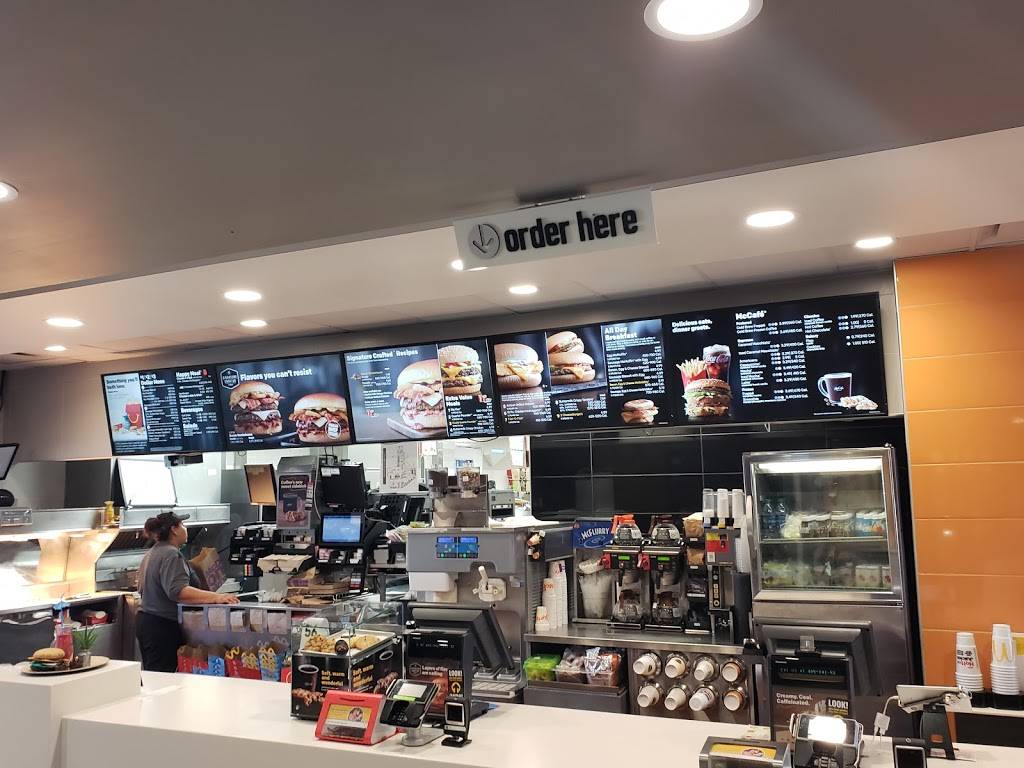 McDonalds | cafe | 8001 NW Hwy, Oklahoma City, OK 73132, USA | 4057218000 OR +1 405-721-8000