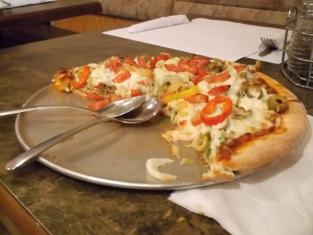 Bellarive Pizzeria Restaurant | restaurant | 118 Rue du Marché, Salaberry-de-Valleyfield, QC J6T 1P9, Canada | 4503732410 OR +1 450-373-2410