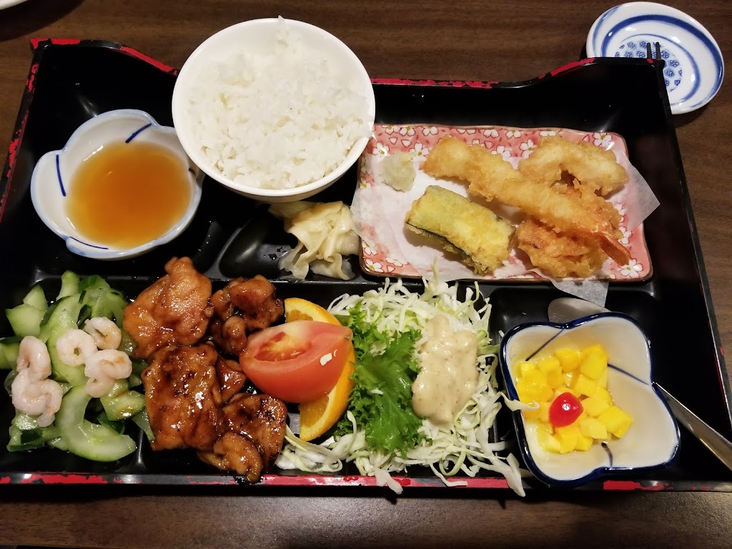 Maneki Restaurant | restaurant | 304 6th Ave S, Seattle, WA 98104, USA | 5036622814 OR +1 503-662-2814