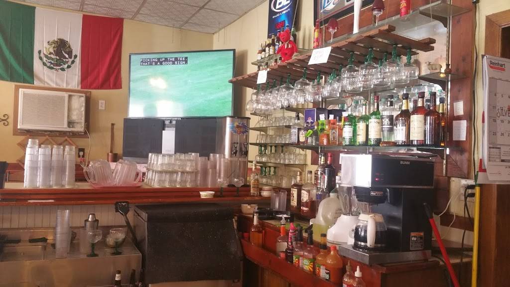 Latinos Mexican Restaurant Bar | restaurant | 213 Main St, McGregor, IA 52157, USA | 5638733838 OR +1 563-873-3838