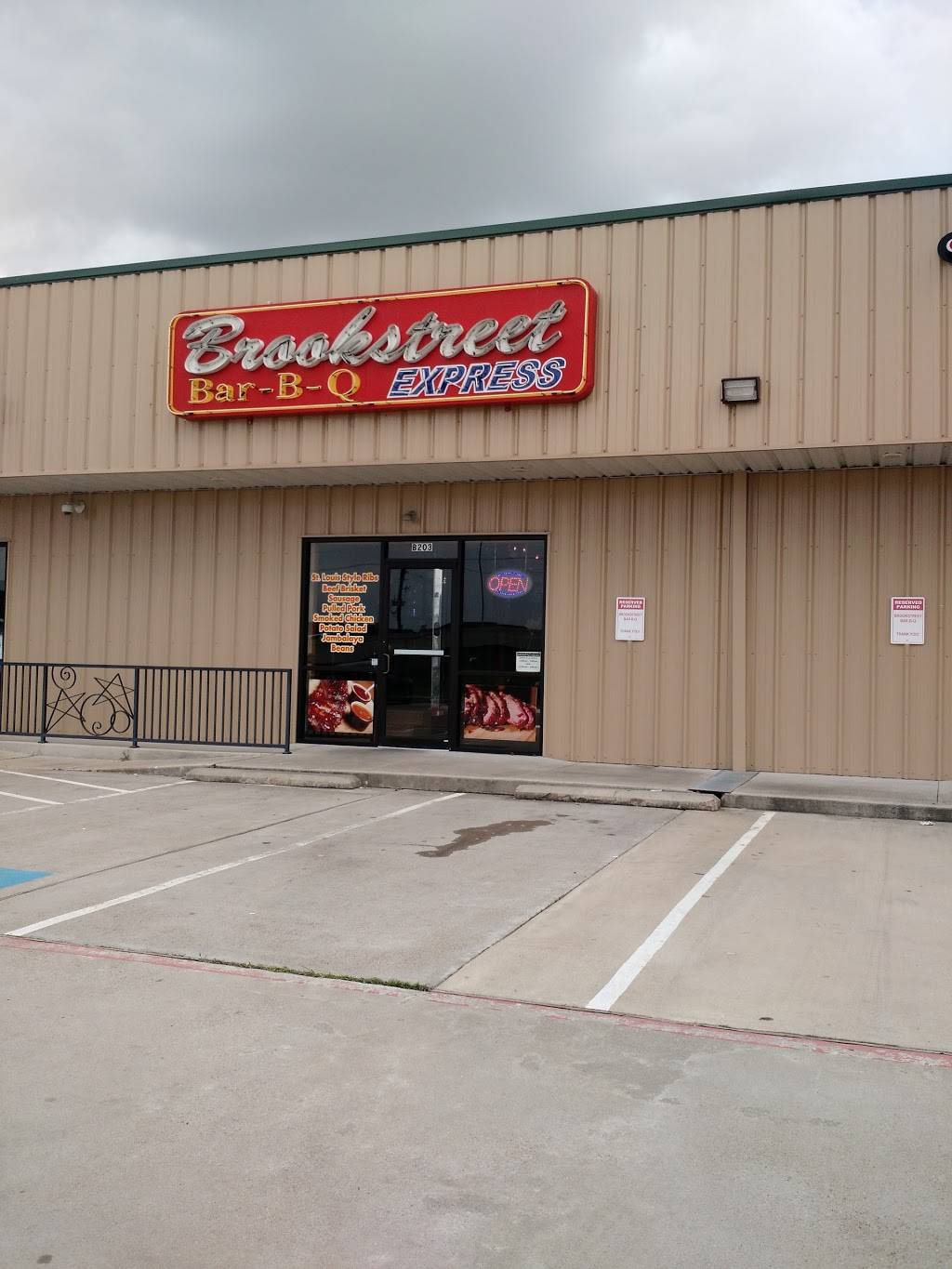 Brookstreet BBQ | restaurant | 20527 Farm to Market 1093 #203, Richmond, TX 77407, USA | 2817621400 OR +1 281-762-1400