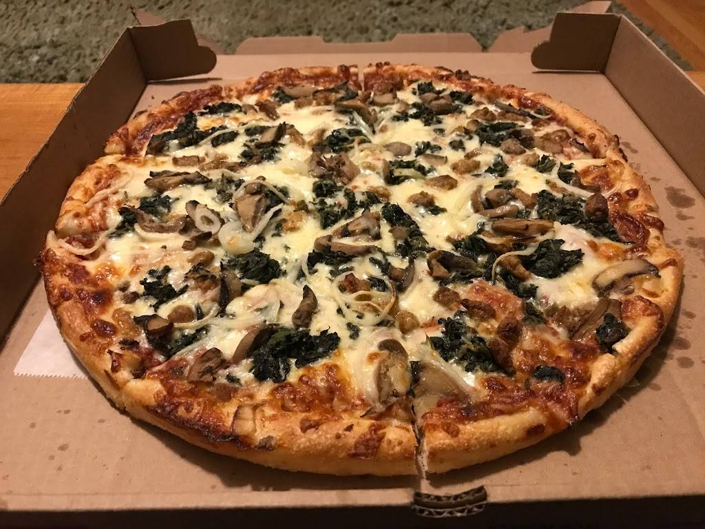 Brothers Famous Pizza | restaurant | 950 Broad St, Providence, RI 02905, USA | 4014613760 OR +1 401-461-3760