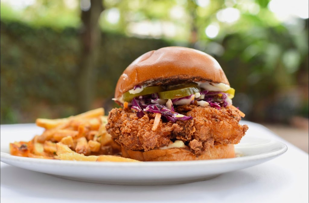 Brennans of Houston | restaurant | 3300 Smith St, Houston, TX 77006, USA | 7135229711 OR +1 713-522-9711