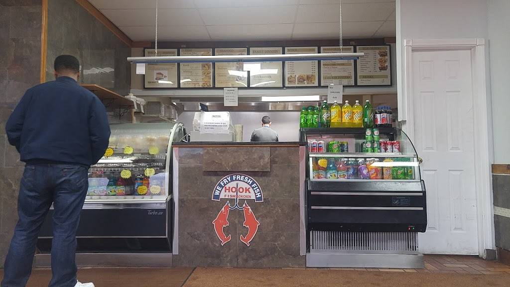 Hook Fish and Chicken Mount Oliver | restaurant | 11 Ormsby Ave, Pittsburgh, PA 15210, USA | 4122484665 OR +1 412-248-4665