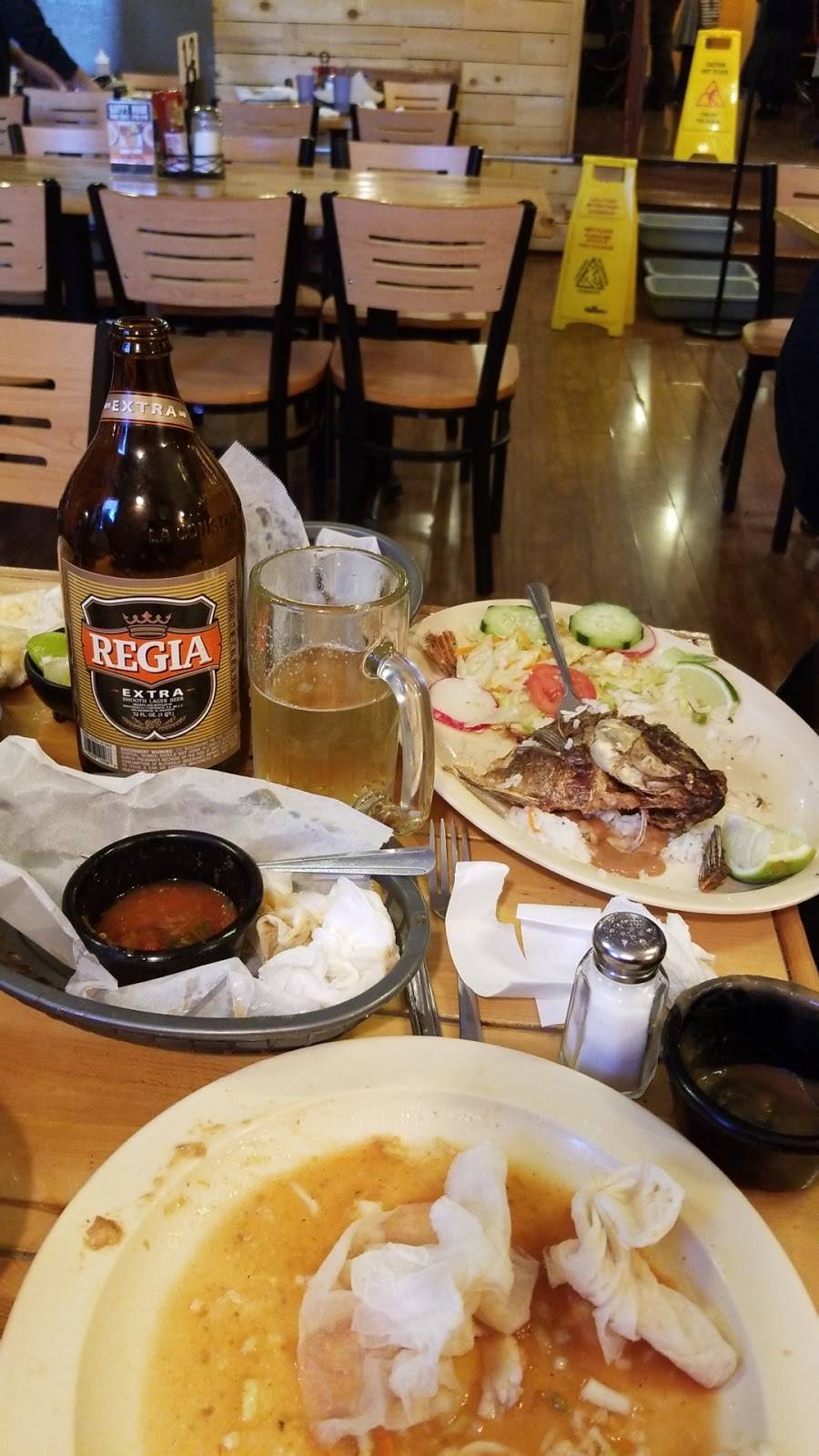 El Majahual Pupuseria | restaurant | 1925 W Temple St # 101, Los Angeles, CA 90026, USA | 2134846060 OR +1 213-484-6060