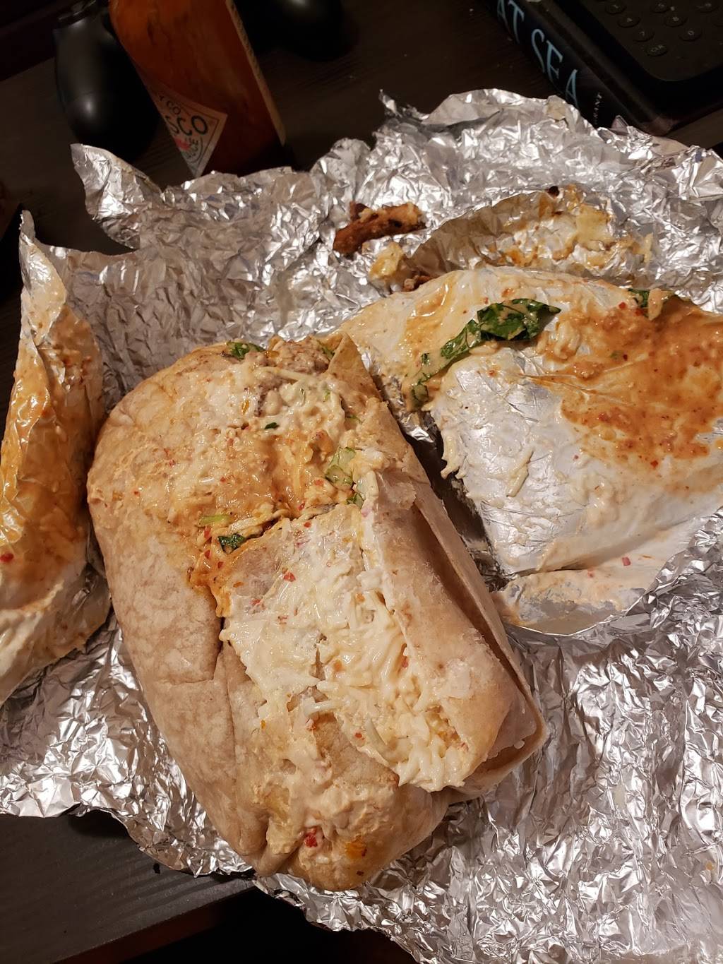 Chipotle Mexican Grill | restaurant | 2012 S Pleasant Valley Rd, Winchester, VA 22601, USA | 5406679534 OR +1 540-667-9534