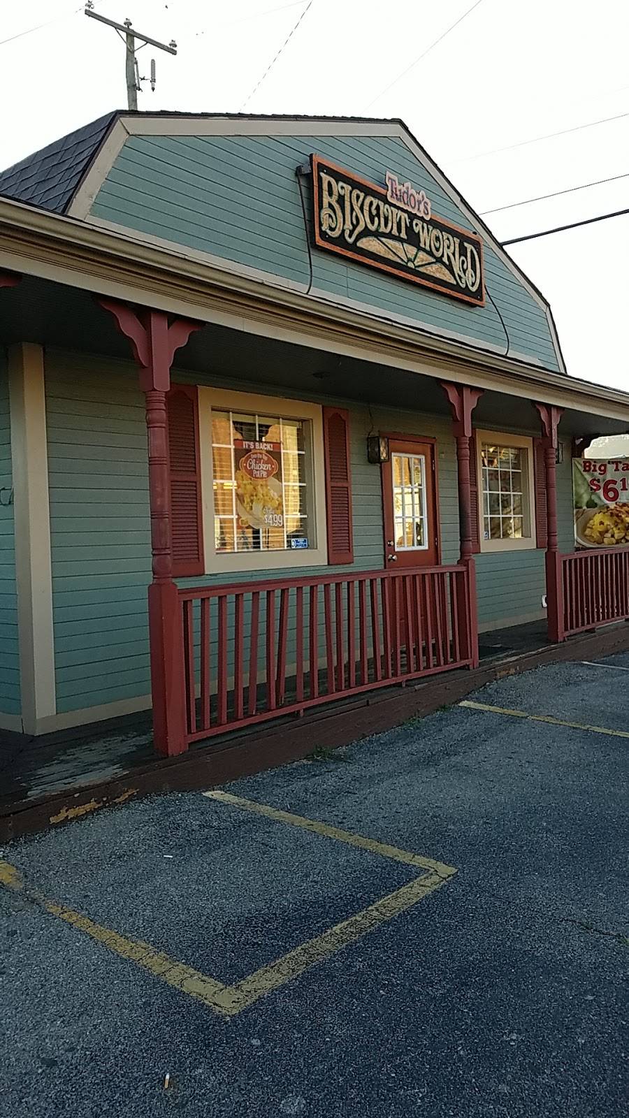 Tudors Biscuit World | restaurant | 422 29th St, Huntington, WV 25702, USA | 3045222787 OR +1 304-522-2787