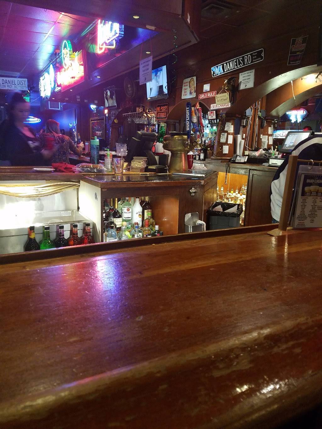 Scooters Sports Bar & Grill | restaurant | 13698 E Alameda Ave, Aurora, CO 80012, USA | 3033660019 OR +1 303-366-0019