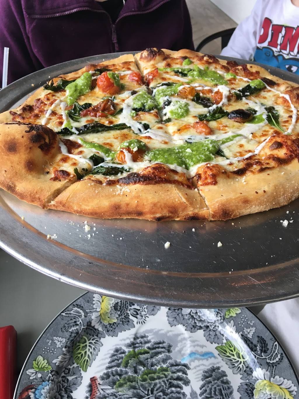 the burg. | restaurant | 8 Back Lake Rd, Pittsburg, NH 03592, USA | 6035387400 OR +1 603-538-7400