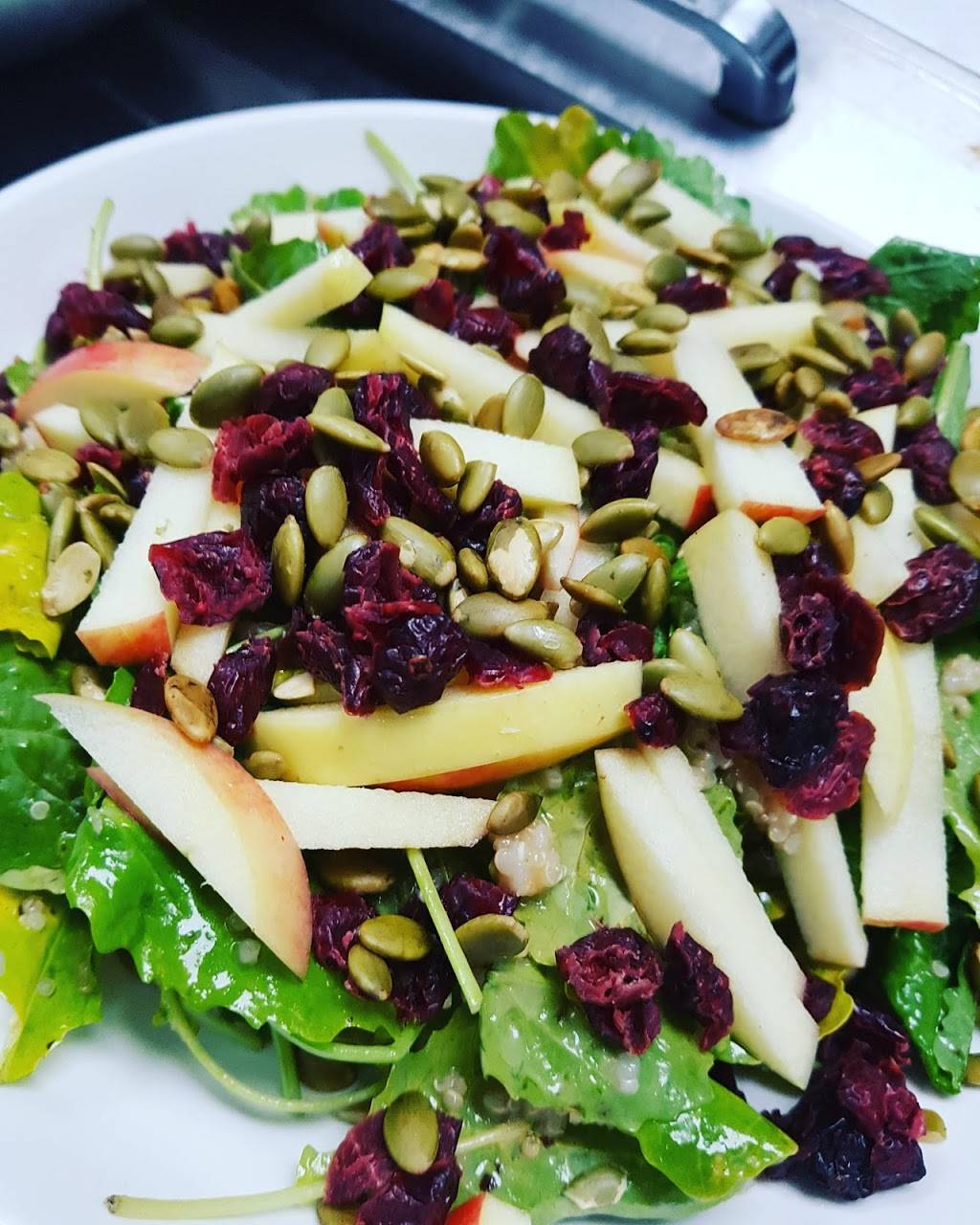 The GOAT - Tap & Eatery | restaurant | 5841 Malden Rd, Windsor, ON N9H 1S3, Canada | 2262219172 OR +1 226-221-9172