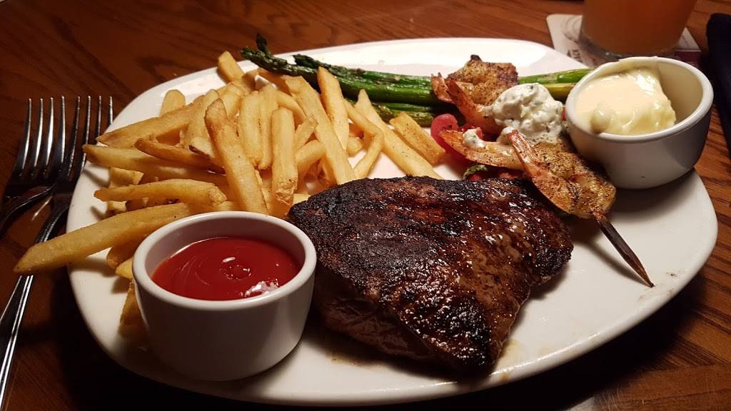 Outback Steakhouse | restaurant | 1823B N Pine Island Rd, Plantation, FL 33322, USA | 9543709956 OR +1 954-370-9956