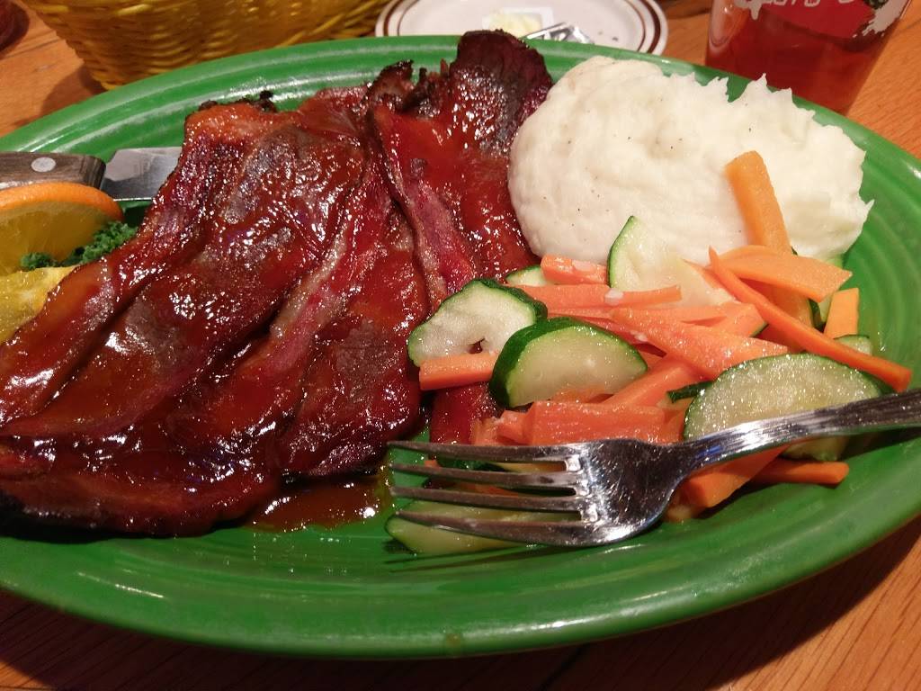 Gators | restaurant | 6 W Montauk Hwy, Hampton Bays, NY 11946, USA | 6317284100 OR +1 631-728-4100