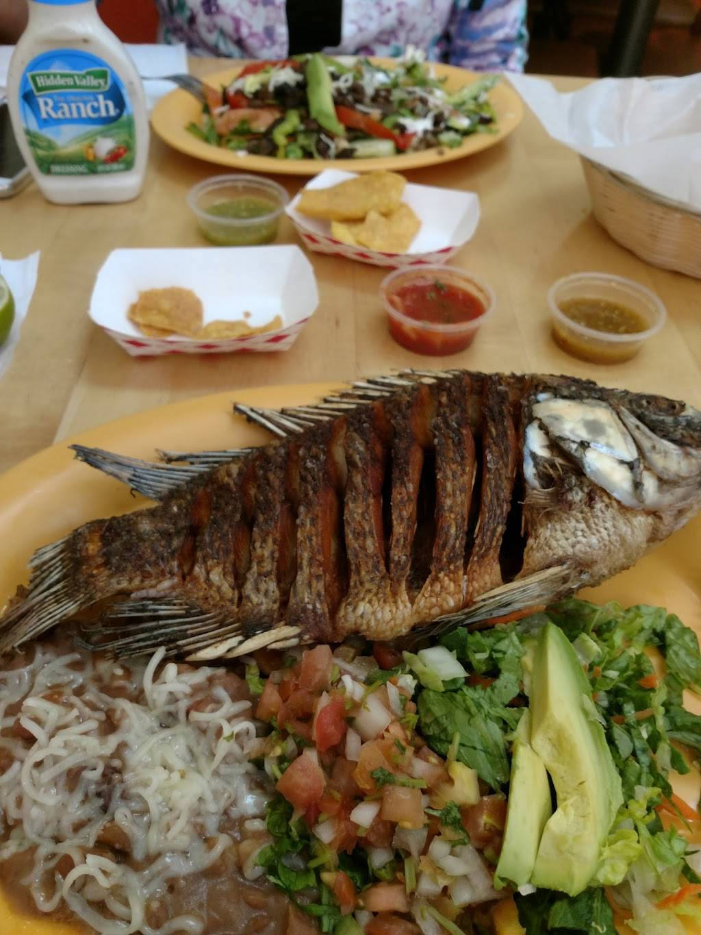 El Cerrito Taqueria | restaurant | 887 Airway Blvd, Livermore, CA 94551, USA | 9253736338 OR +1 925-373-6338