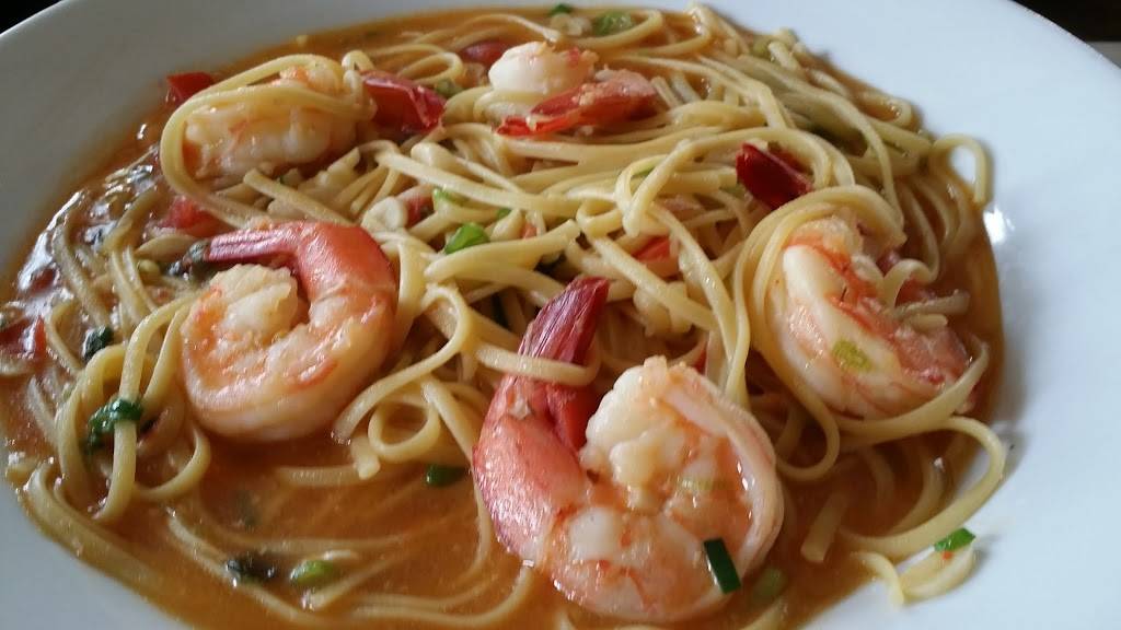 Fernando’s Dockside Grille | restaurant | 2214 SE Veterans Memorial Pkwy, Port St. Lucie, FL 34952, USA | 7723371110 OR +1 772-337-1110