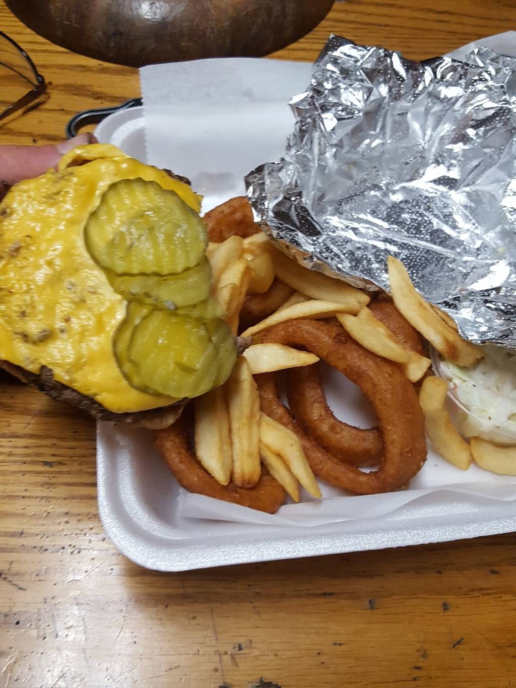 Blacksmith Lounge & Broaster | night club | 17205 Forest Blvd N, Hugo, MN 55038, USA | 6514294116 OR +1 651-429-4116