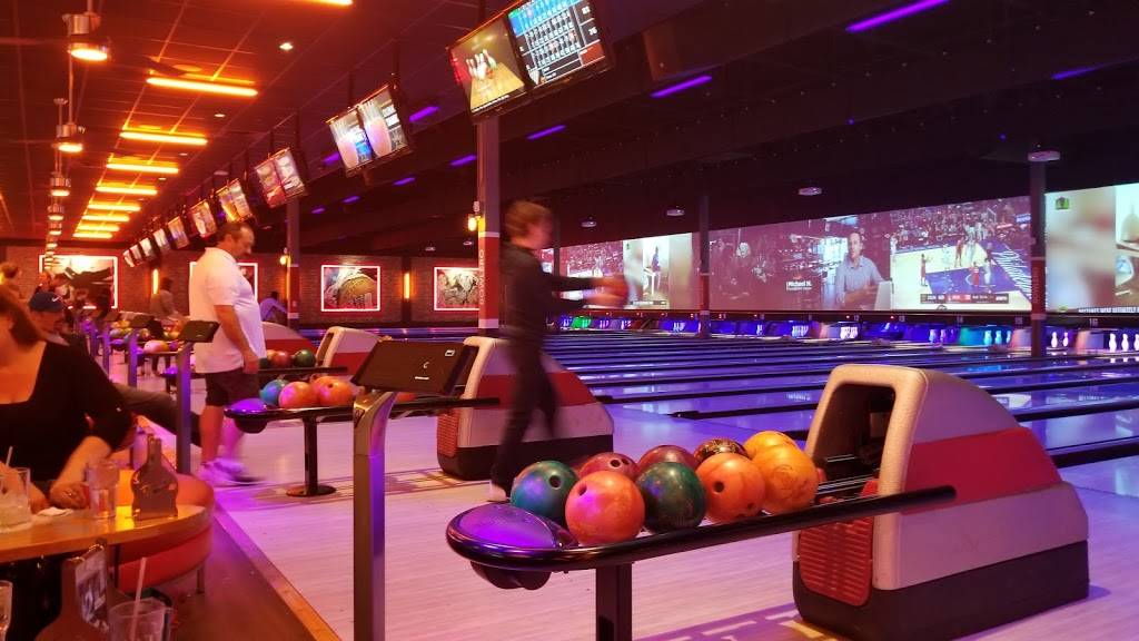 Bowlero North Scottsdale | night club | 7000 E Mayo Blvd #19, Phoenix, AZ 85054, USA | 4809093600 OR +1 480-909-3600