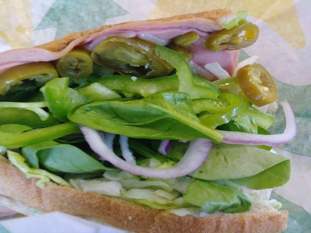 Subway | restaurant | 8420 Katy Fwy, Houston, TX 77024, USA | 7134677722 OR +1 713-467-7722