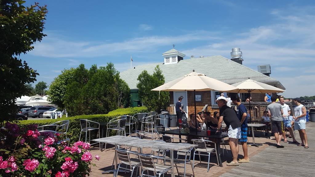 Butlers Flat Clam Shack | restaurant | 86 Orchard Beach Blvd, Port Washington, NY 11050, USA | 5168838330 OR +1 516-883-8330