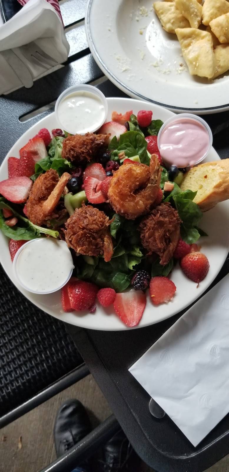 Austins Saloon & Eatery | restaurant | 481 Peterson Rd, Libertyville, IL 60048, USA | 8475491972 OR +1 847-549-1972