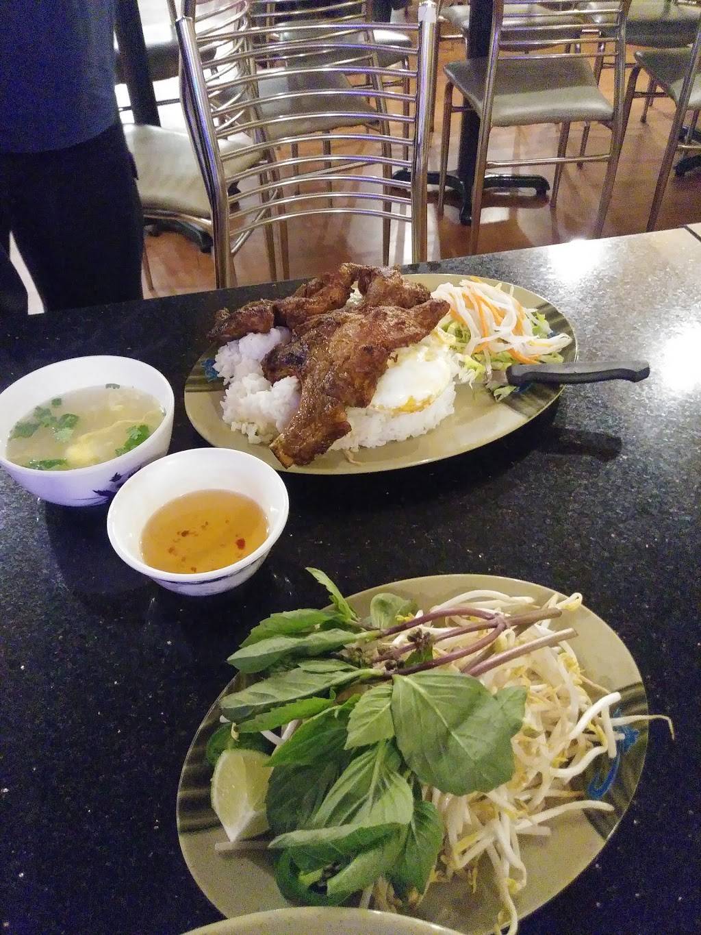 Thang Long Noodle Restaurant | restaurant | 2534-36 Kensington Ave, Philadelphia, PA 19125, USA | 2154250078 OR +1 215-425-0078