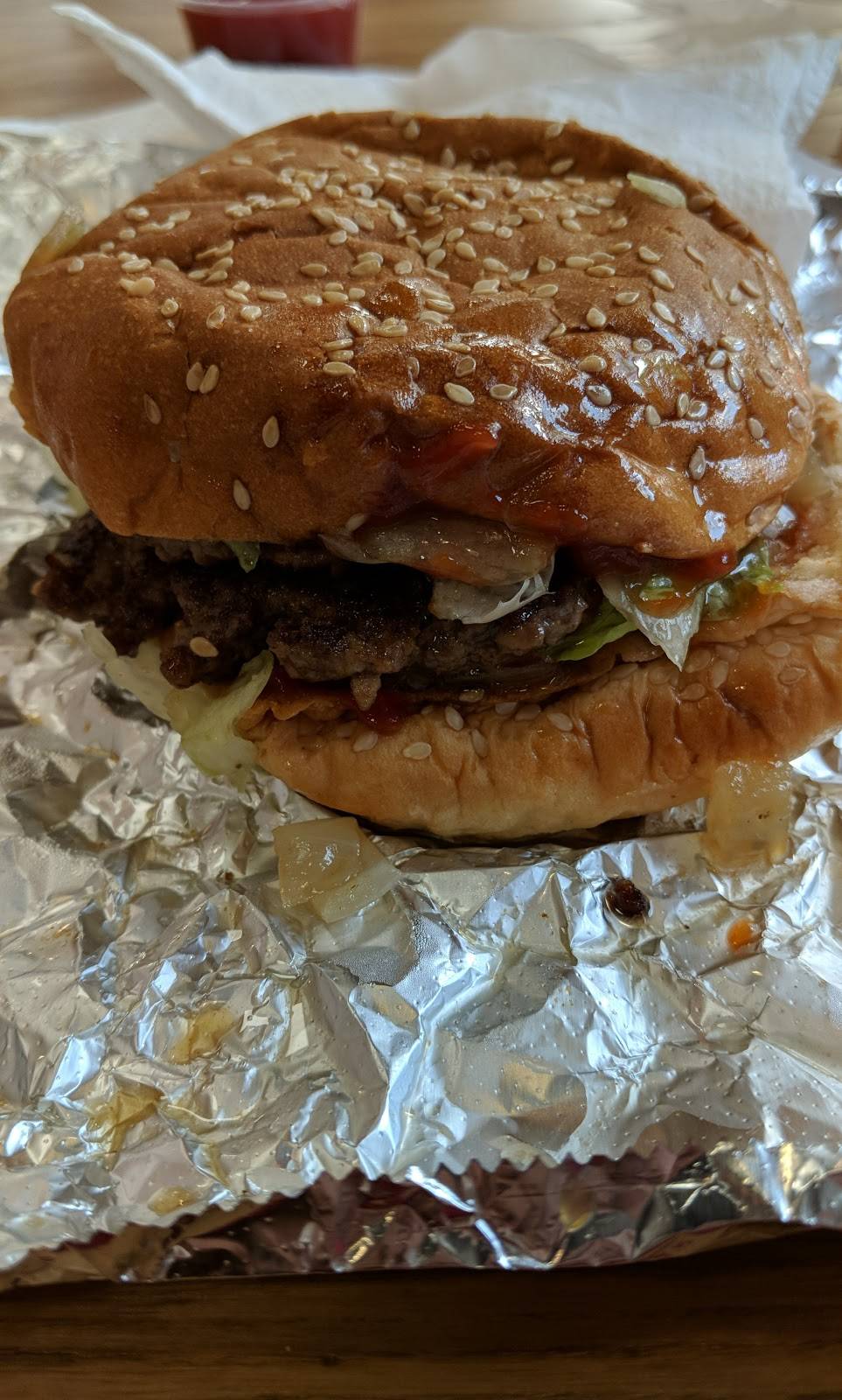 Five Guys | meal takeaway | VILLAGE, 3107 Daniels Rd, Winter Garden, FL 34787, USA | 4079059811 OR +1 407-905-9811