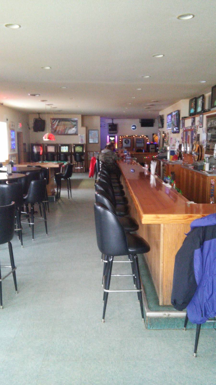 Big Dan & Spaces Kelly Club | restaurant | 4810 Ross Ave, Schofield, WI 54476, USA | 7153596307 OR +1 715-359-6307