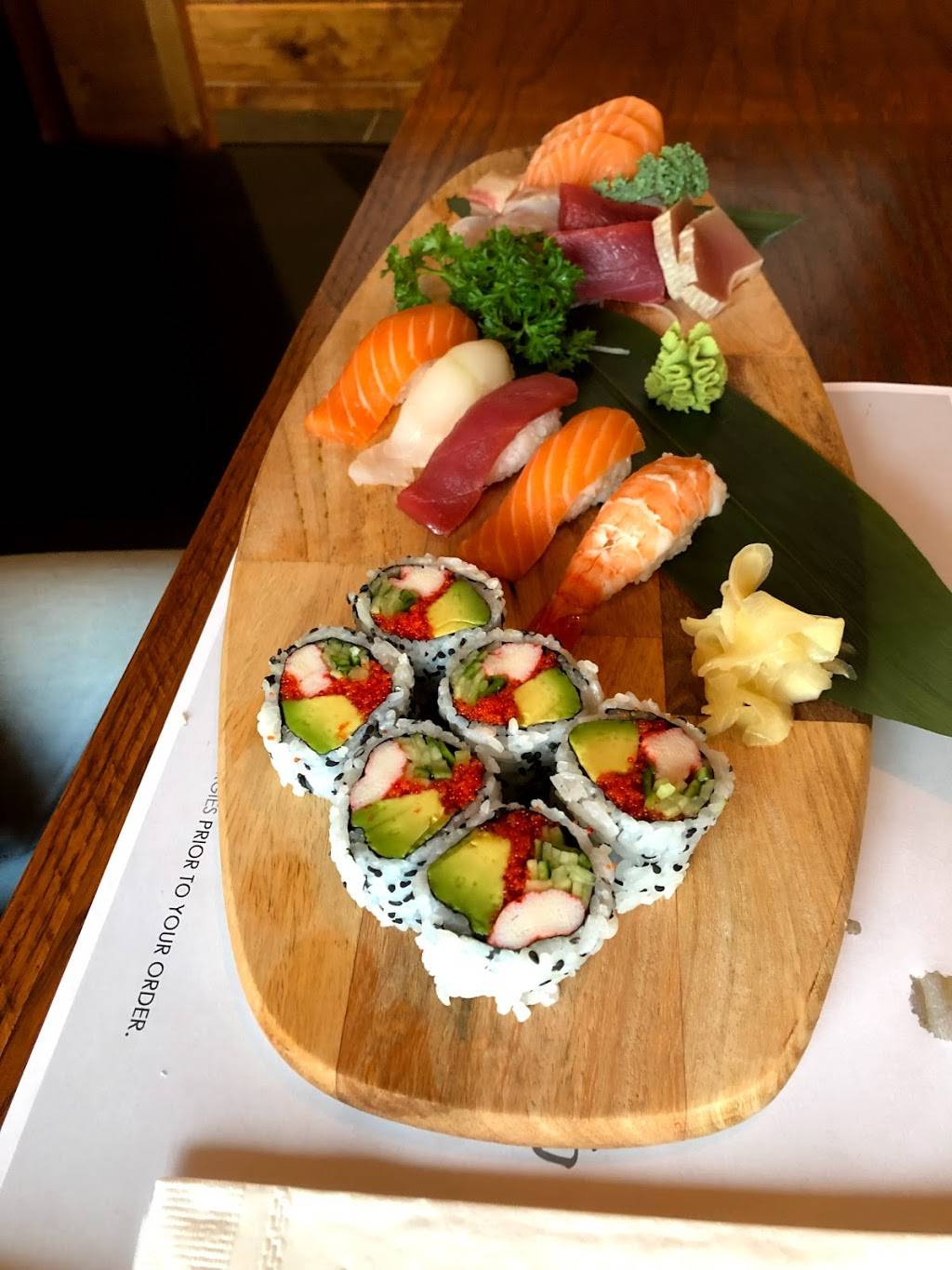 Minami Sushi Japanese Restaurant | restaurant | 14785 Yonge St, Aurora, ON L4G 1N1, Canada | 9055036222 OR +1 905-503-6222