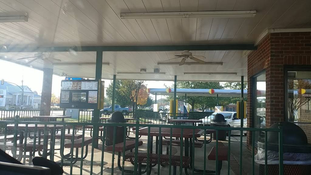 Sonic Drive-In | restaurant | 7315 Hacks Cross Rd, Olive Branch, MS 38654, USA | 6628907771 OR +1 662-890-7771