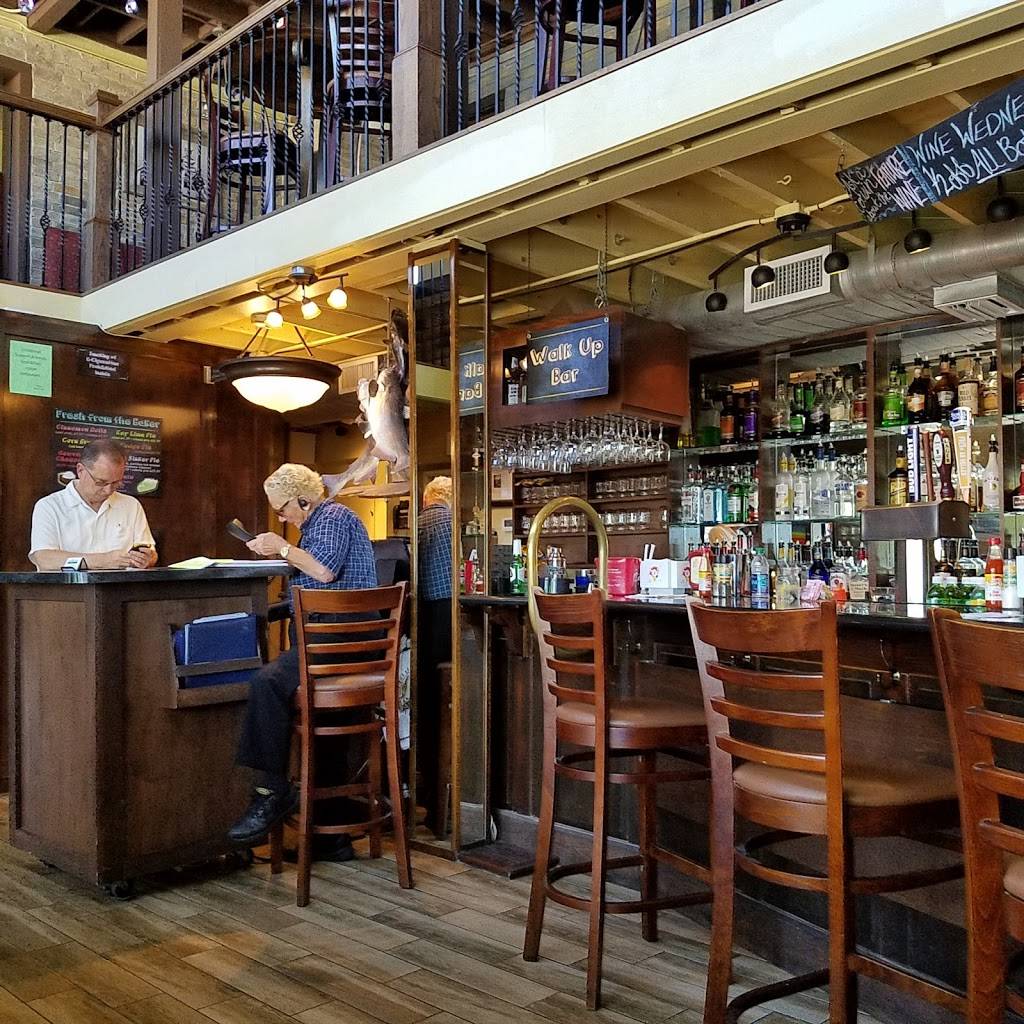 Aunt Catfishs On the River | restaurant | 4009 Halifax Dr, Port Orange, FL 32127, USA | 3867674768 OR +1 386-767-4768