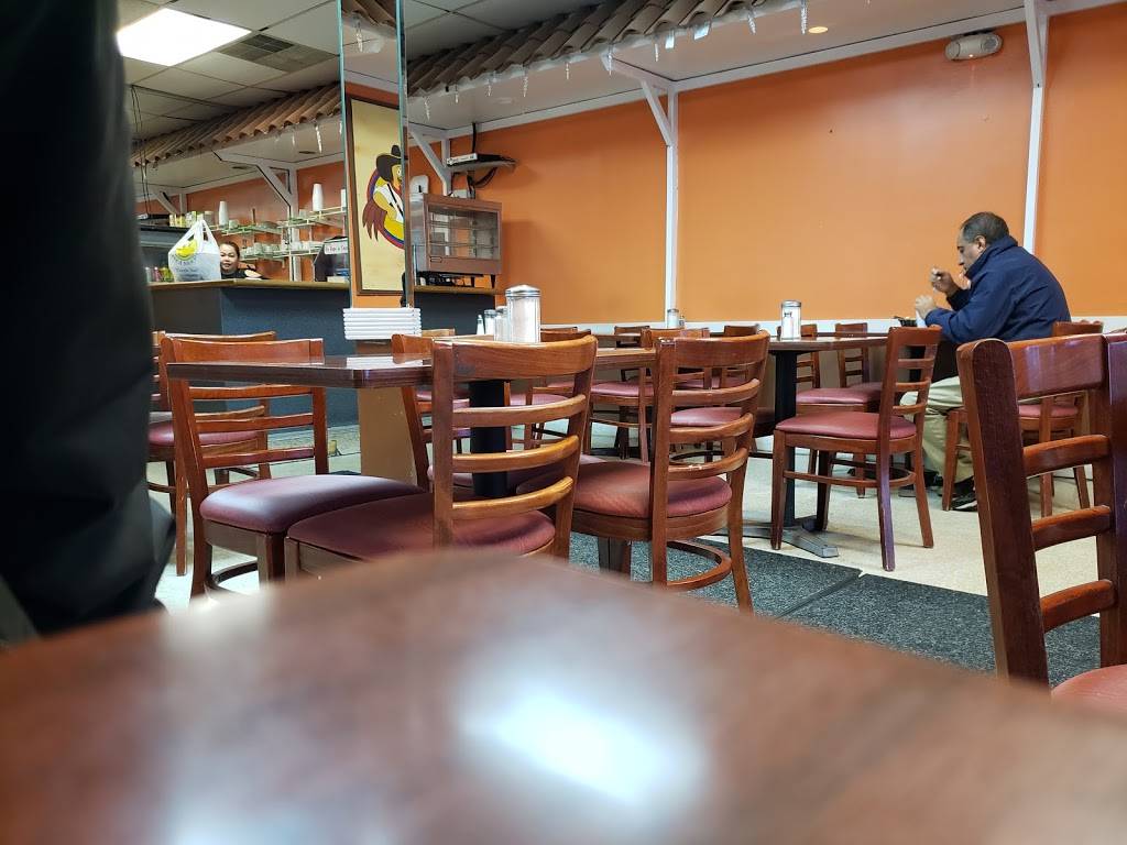 La Casa De Pollo | restaurant | 104 Speedwell Ave, Morristown, NJ 07960, USA | 9732671311 OR +1 973-267-1311